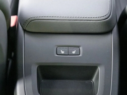 Volvo XC60 Plus B5 AWD 2026