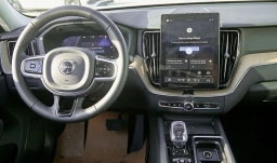 Volvo XC60 Plus B5 AWD 2026