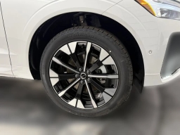 Volvo XC60 Plus B5 AWD 2026