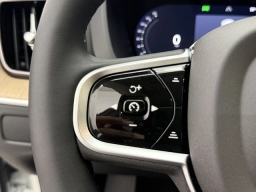 Volvo XC60 Plus B5 AWD 2026