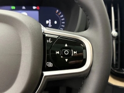 Volvo XC60 Plus B5 AWD 2026