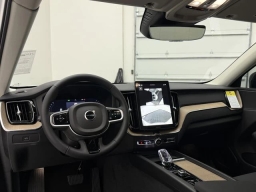 Volvo XC60 Plus B5 AWD 2026