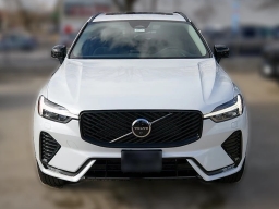 Volvo XC60 Plus B5 AWD 2026
