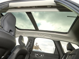 Volvo XC60 Plus B5 AWD 2026