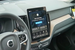 Volvo XC60 Plus B5 AWD 2026