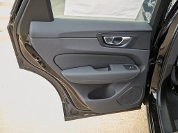 Volvo XC60 Plus B5 AWD 2026