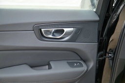 Volvo XC60 Plus B5 AWD 2026