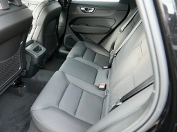 Volvo XC60 Plus B5 AWD 2026