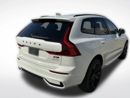 Volvo XC60 Ultra Black Edition B5 AWD 2026