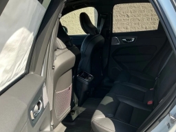 Volvo XC60 Ultra Black Edition B5 AWD 2026