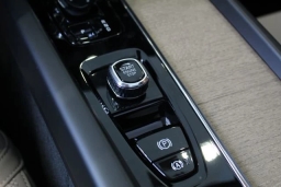 Volvo XC60 Core B5 AWD 2026