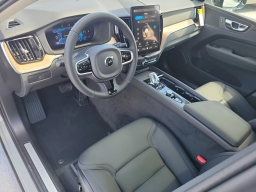 Volvo XC60 Core B5 AWD 2026