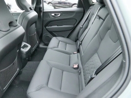 Volvo XC60 Core B5 AWD 2026