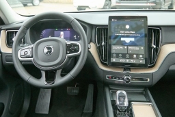 Volvo XC60 Core B5 AWD 2026