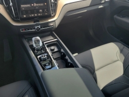 Volvo XC60 Core B5 AWD 2026