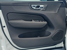 Volvo XC60 Core B5 AWD 2026