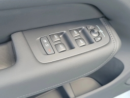 Volvo XC60 Core B5 AWD 2026