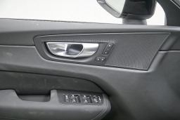 Volvo XC60 Core B5 AWD 2026