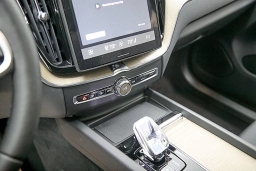 Volvo XC60 Core B5 AWD 2026