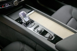 Volvo XC60 Core B5 AWD 2026