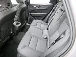 Volvo XC60 Core B5 AWD 2026