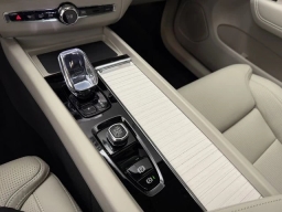 Volvo XC60 Ultra B5 AWD 2026