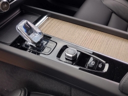 Volvo XC60 Ultra B5 AWD 2026