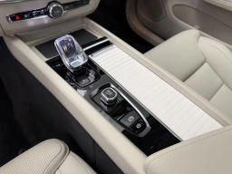 Volvo XC60 Ultra B5 AWD 2026