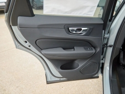 Volvo XC60 Ultra B5 AWD 2026