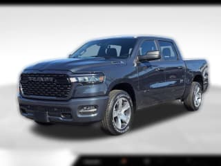 Ram 1500 Express 4x2 Crew Cab 5'7" Box