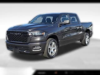 Ram 1500 Express 4x2 Crew Cab 5'7" Box
