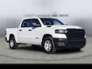 Ram 1500 Tradesman 4x2 Crew Cab 5'7" Box