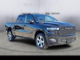 Ram 1500 Express 4x2 Crew Cab 5'7" Box