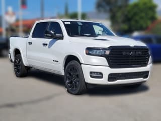 Ram 1500 Laramie 4x2 Crew Cab 5'7" Box