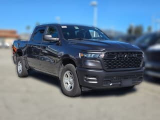 Ram 1500 Tradesman 4x4 Crew Cab 5'7" Box