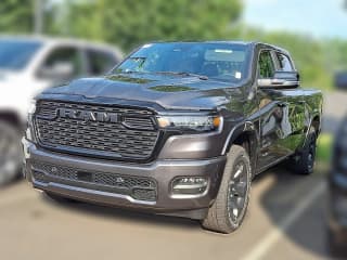 Ram 1500 Big Horn 4x4 Crew Cab 5'7" Box Ram 1500 Big Horn 4x4 Crew Cab 5'7" Box