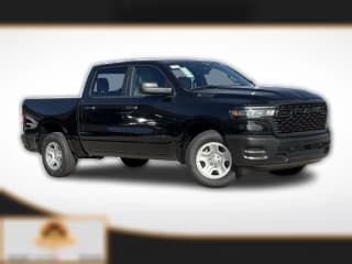 Ram 1500 Tradesman 4x4 Crew Cab 5'7" Box