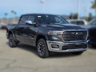 Ram 1500 Laramie 4x4 Crew Cab 5'7" Box