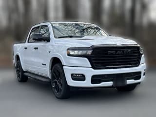 Ram 1500 Laramie 4x4 Crew Cab 5'7" Box