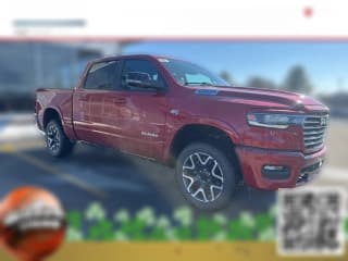 Ram 1500 Laramie 4x4 Crew Cab 5'7" Box