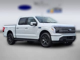 Ford F-150 Lightning LARIAT 4WD SuperCrew 5.5' Box