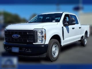 Ford Super Duty F-250 SRW XL 2WD Crew Cab 6.75' Box
