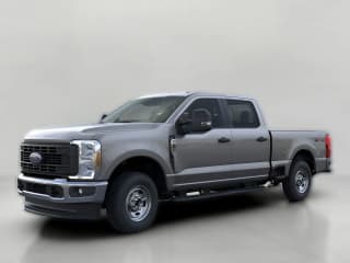 Ford Super Duty F-250 SRW XL 4WD Crew Cab 6.75' Box