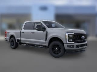 Ford Super Duty F-250 SRW XL 4WD Crew Cab 6.75' Box