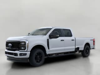 Ford Super Duty F-250 SRW XL 4WD Crew Cab 8' Box