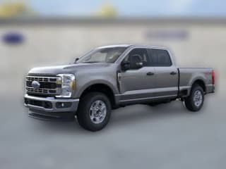 Ford Super Duty F-250 SRW XLT 4WD Crew Cab 6.75' Box