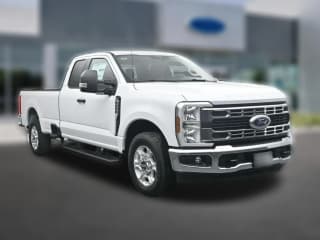 Ford Super Duty F-250 SRW XLT 2WD SuperCab 8' Box
