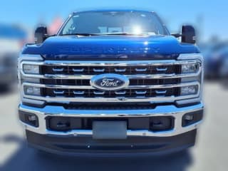 Ford Super Duty F-250 SRW LARIAT 4WD Crew Cab 6.75' Box