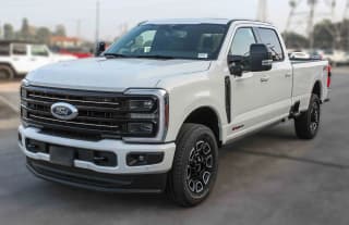Ford Super Duty F-350 SRW Platinum 4WD Crew Cab 8' Box