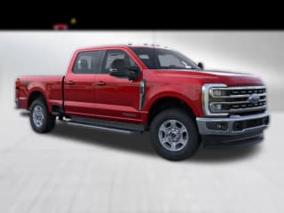 Ford Super Duty F-350 SRW XLT 4WD Crew Cab 6.75' Box